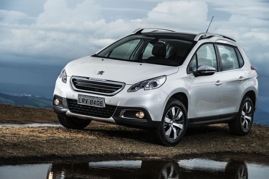  Peugeot 2008 2015 года  (BR) (фото 4 из 25)